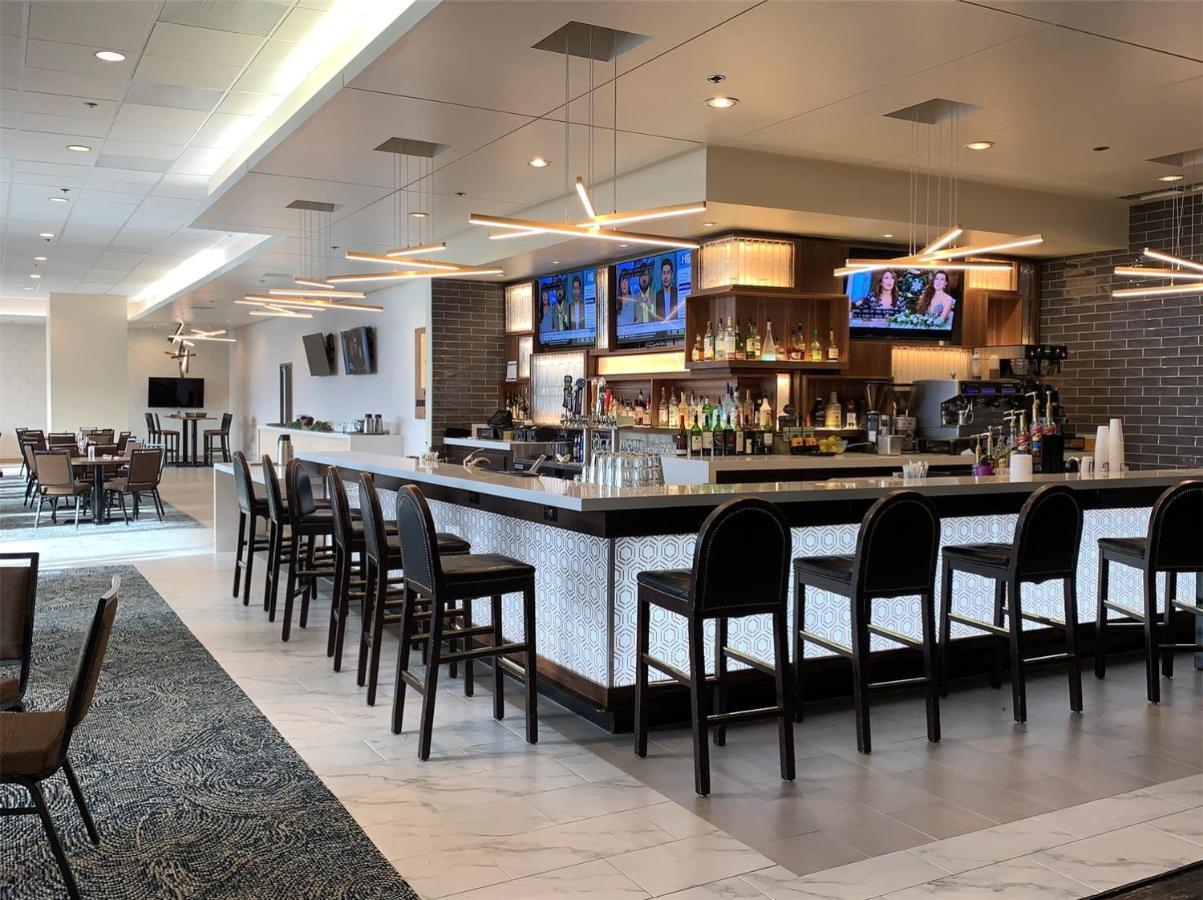 Holiday Inn Portland - Columbia Riverfront By Ihg Exterior photo