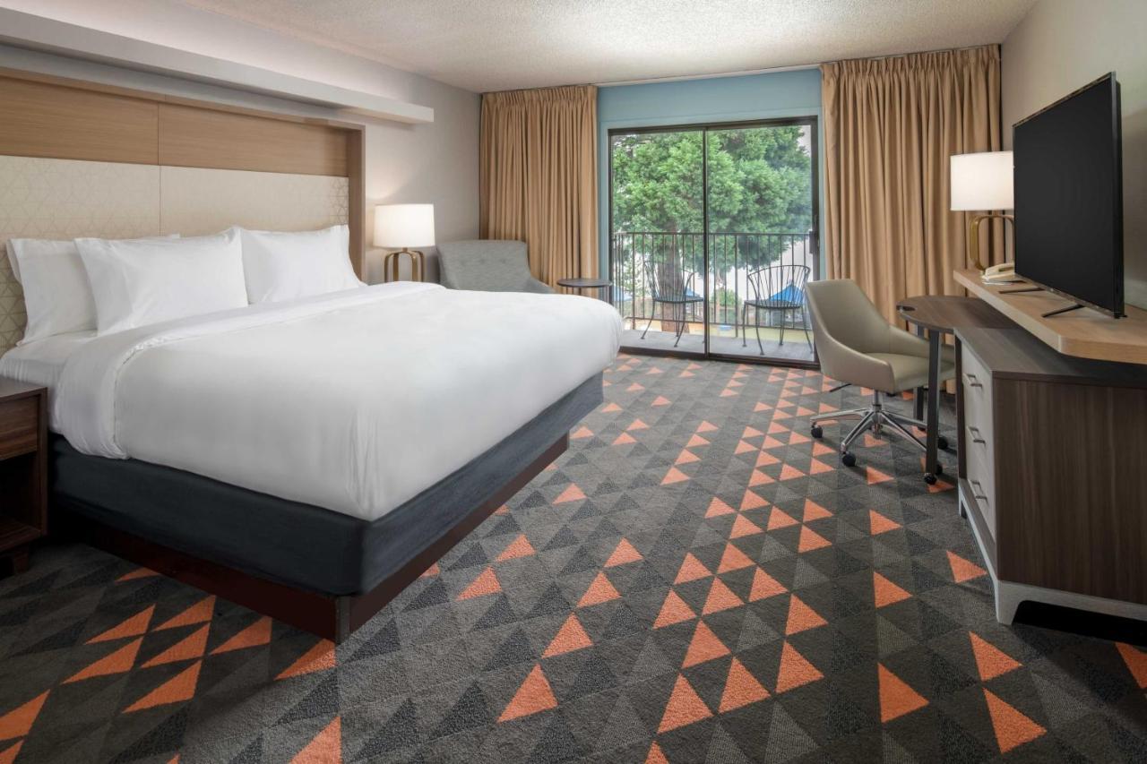 Holiday Inn Portland - Columbia Riverfront By Ihg Exterior photo