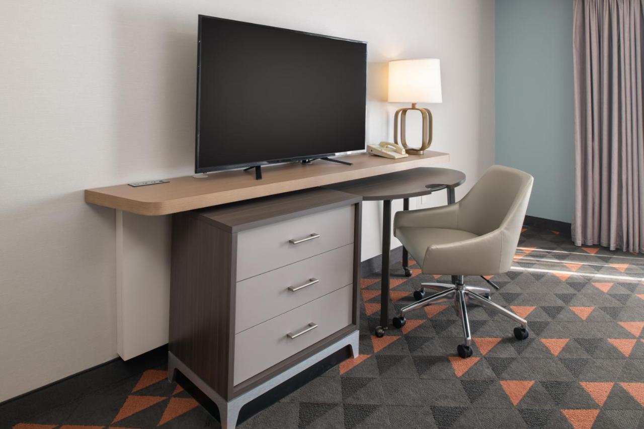 Holiday Inn Portland - Columbia Riverfront By Ihg Exterior photo