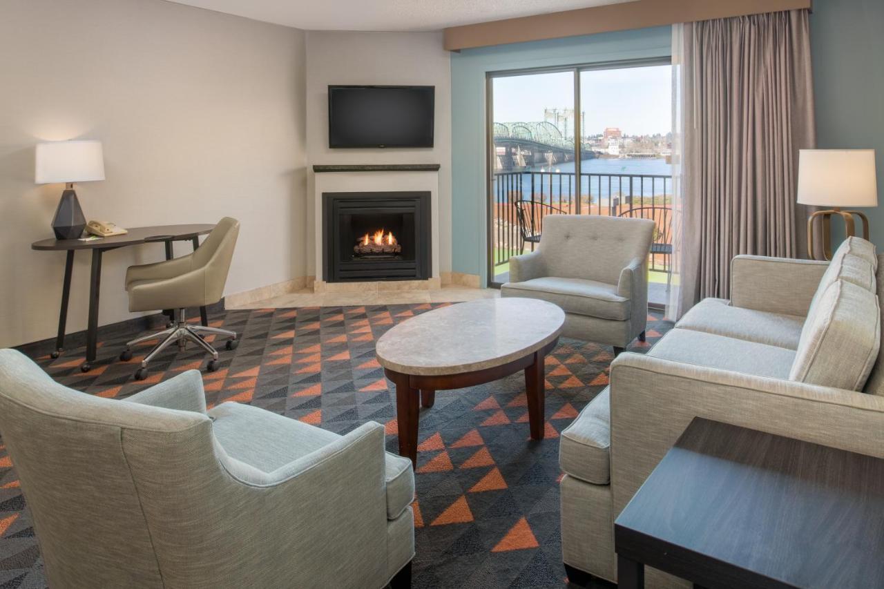 Holiday Inn Portland - Columbia Riverfront By Ihg Exterior photo