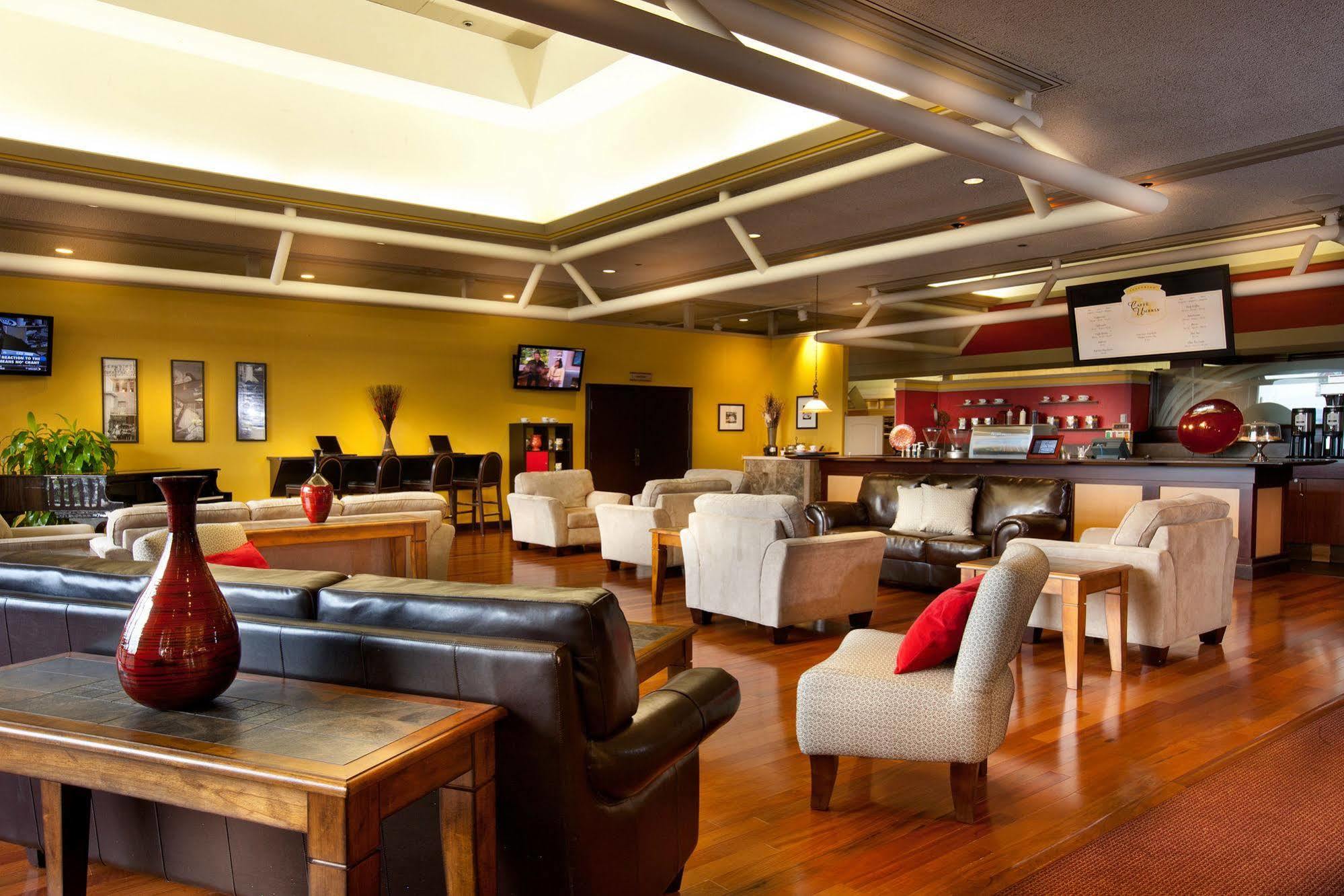 Holiday Inn Portland - Columbia Riverfront By Ihg Exterior photo