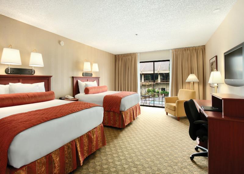 Holiday Inn Portland - Columbia Riverfront By Ihg Exterior photo