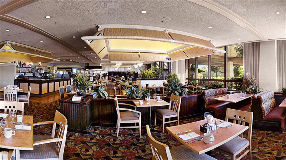 Holiday Inn Portland - Columbia Riverfront By Ihg Exterior photo